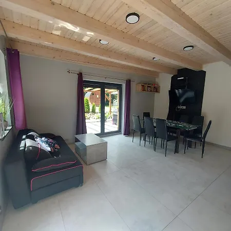 Szczepanow - Try The Mountains Hébergement de vacances *